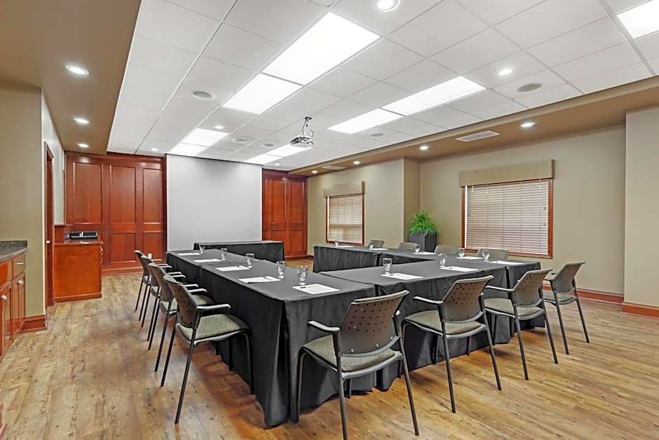 Best Western Plus Meridian Hotel