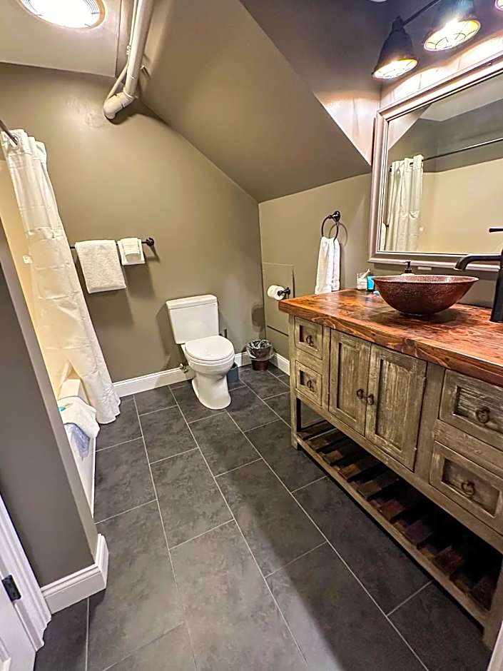 The Black Walnut Inn