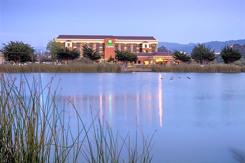 Holiday Inn Express at Monterey Bay, an IHG Hotel