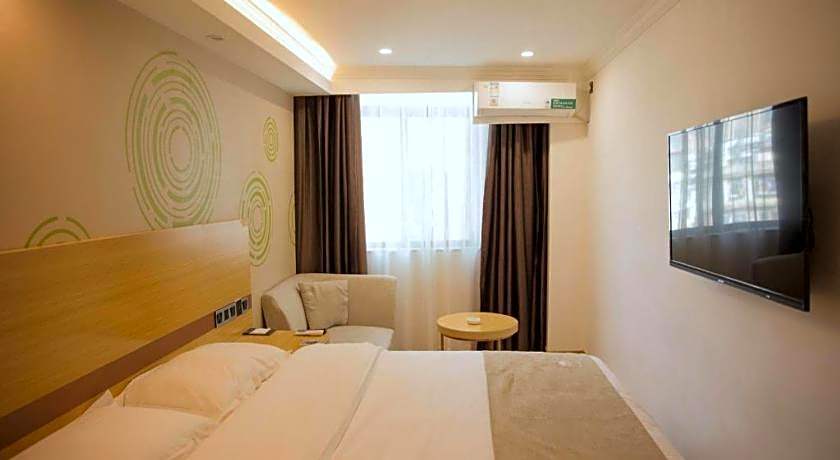 Green Tree Inn Qingyuan Qinghe Avenue Branch