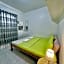 Nomads MNL Backpackers Homestay - near Airport