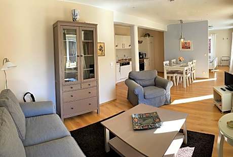 Apartment-Eigenes Badezimmer-Terrasse