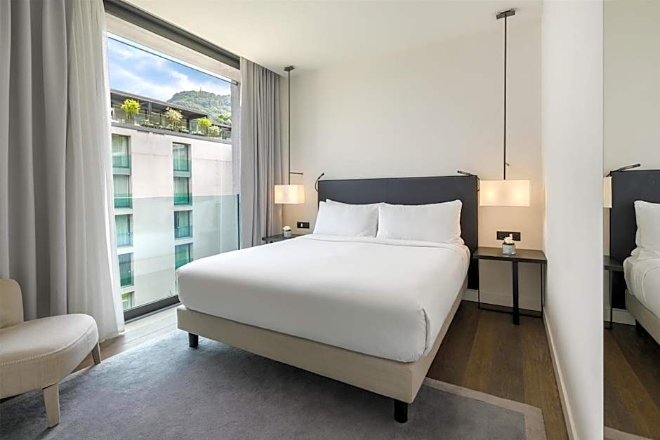 Hilton Lake Como
