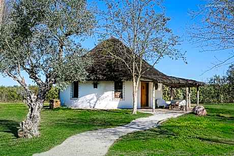 Deluxe Bungalow with Garden View