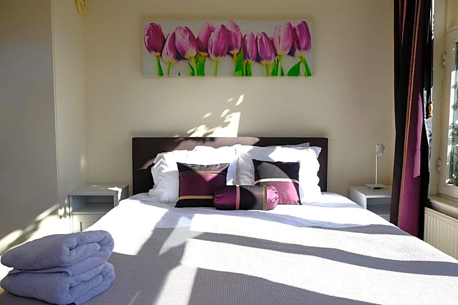 Eelhouse private studio