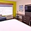 Holiday Inn Express and Suites - Mall of America - MSP Airport By IHG