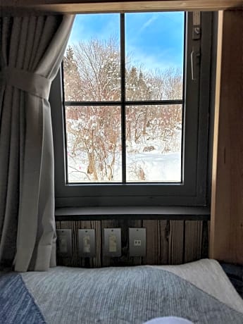 Quadruple Room with Private Bathroom