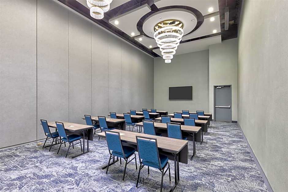 Home2 Suites by Hilton Paris