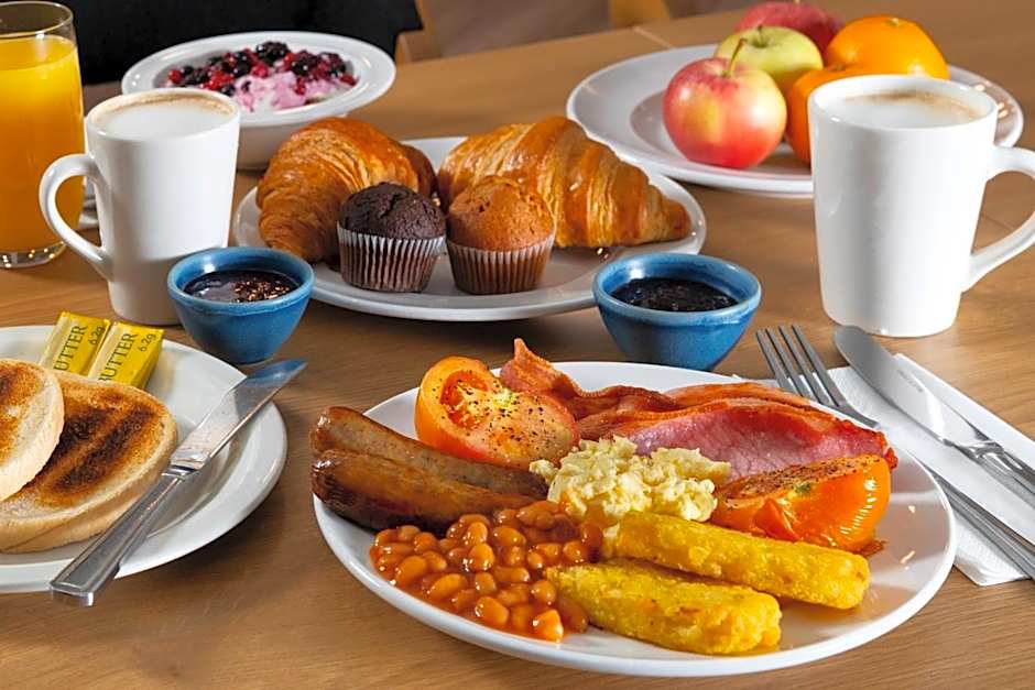 Holiday Inn Express Droitwich Spa By IHG