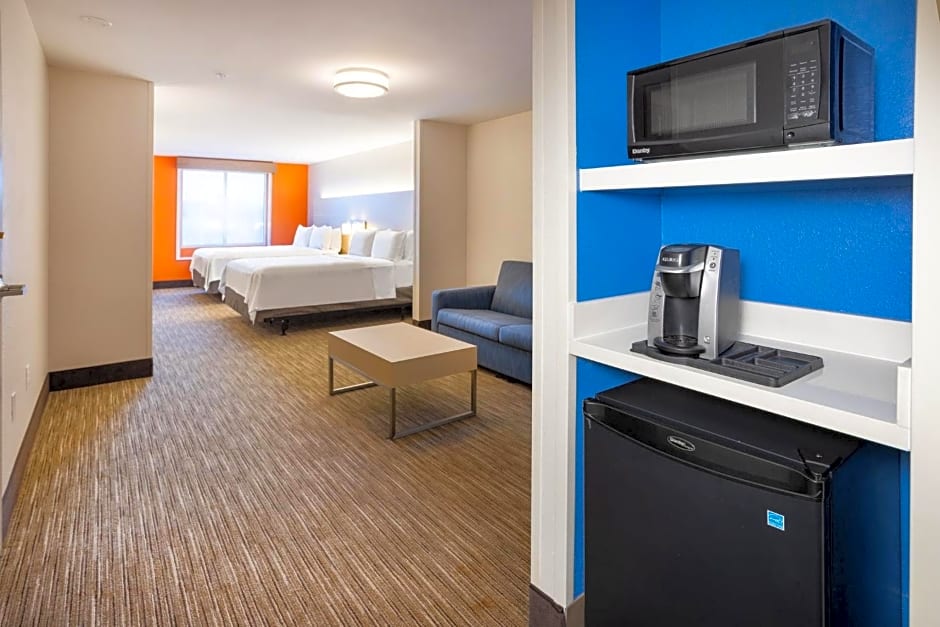 Holiday Inn Express Hotel & Suites Salisbury - Delmar By IHG