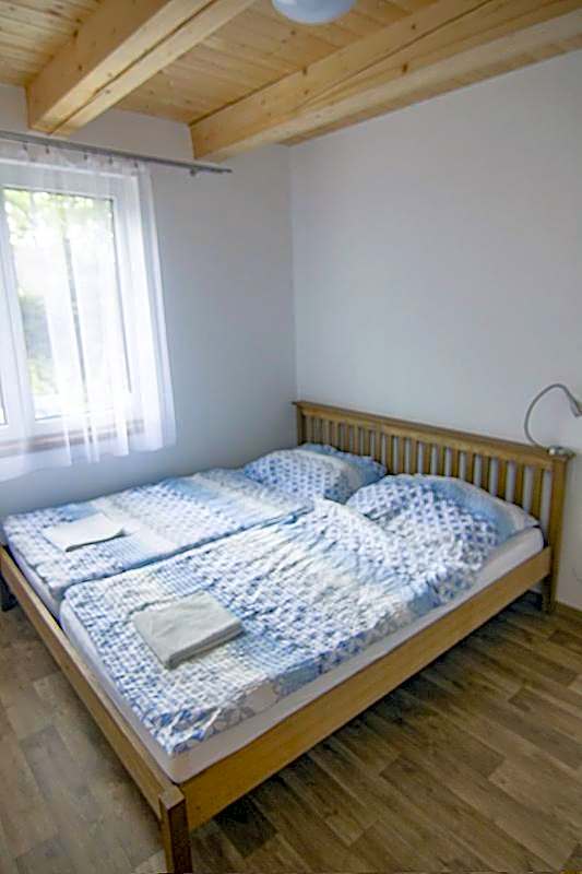 Photo 1 of 12 of Apartment, Lake View