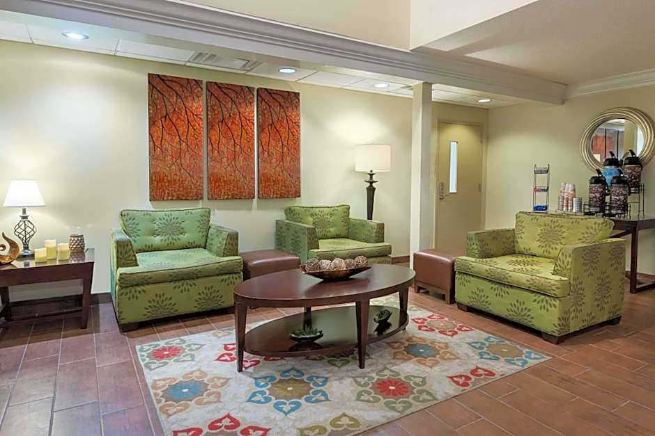 Comfort Inn Fayetteville near Fort Bragg