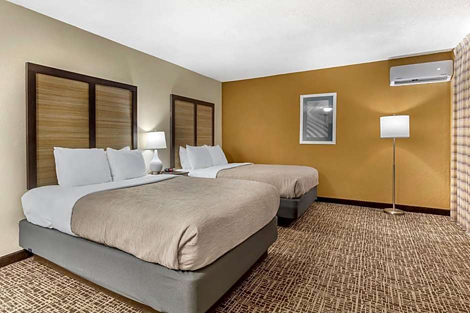 Quality Inn & Suites Spring Lake - Fayetteville near Fort Bragg