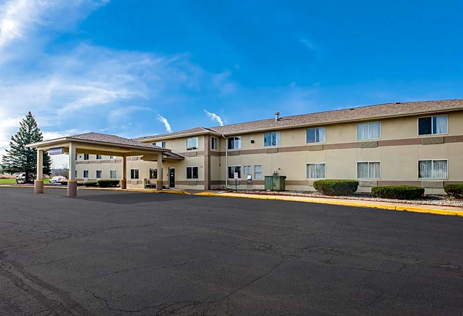 Americas Best Value Inn Charlotte, MI