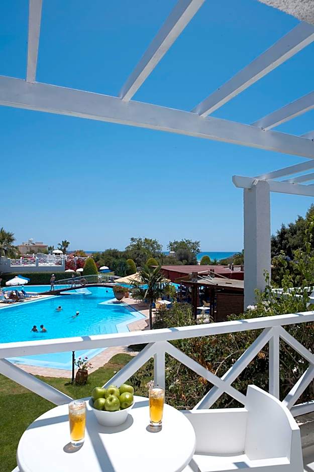 So Nice Beach Resort