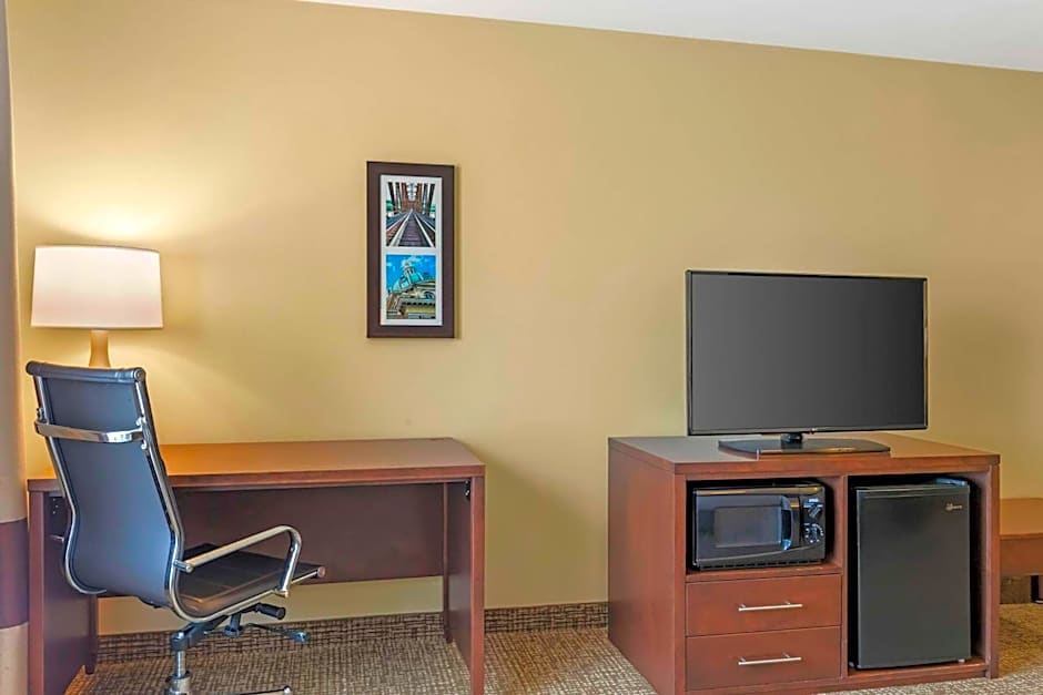 Photo 1 of 4 of 1 King Bed Suite