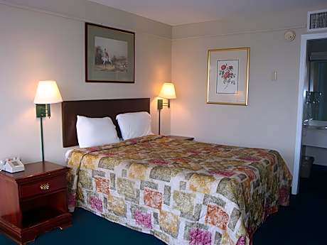 2 Double Beds, Smoking