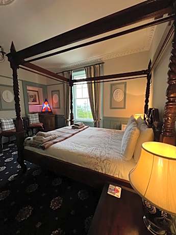Deluxe Suite with Sea View