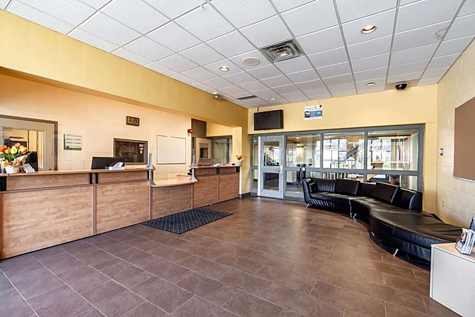 Residence & Conference Centre - Welland