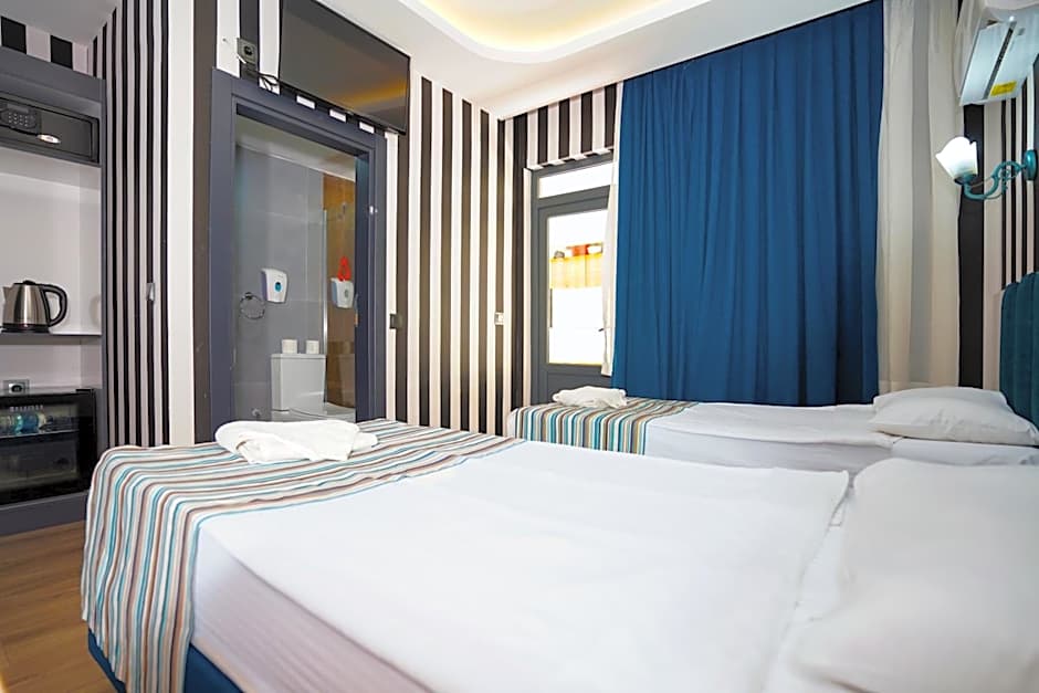 Miss Cleopatra Hotel