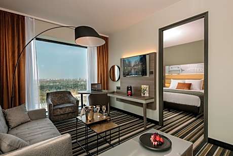 Junior Suite 1 King Bed 1 Double Sofabed