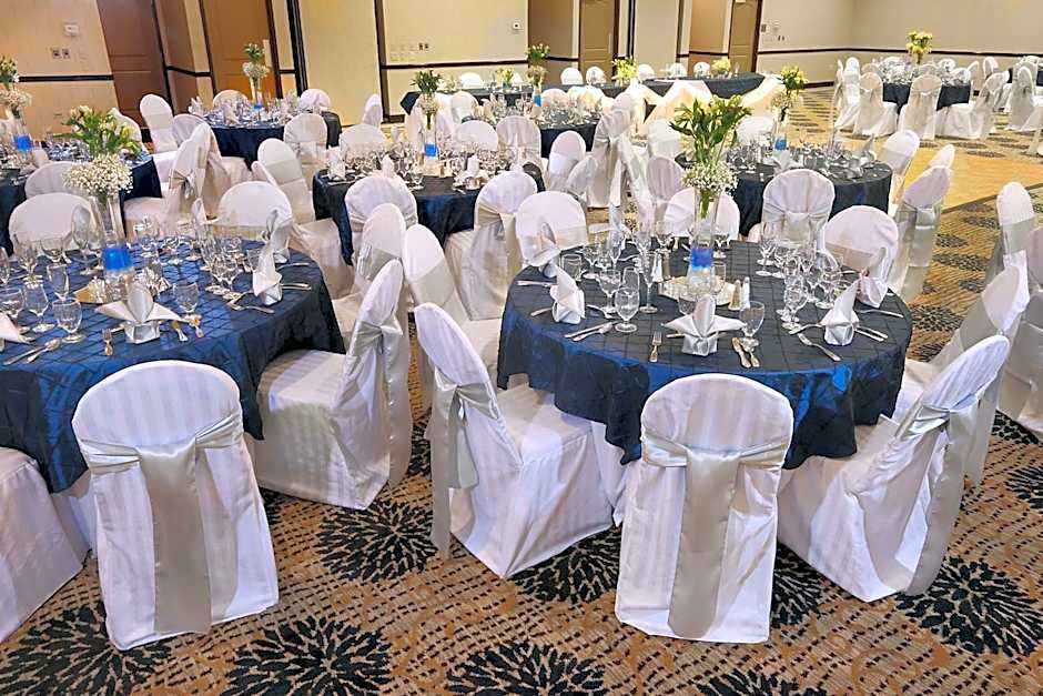 DoubleTree By Hilton Denver Thornton