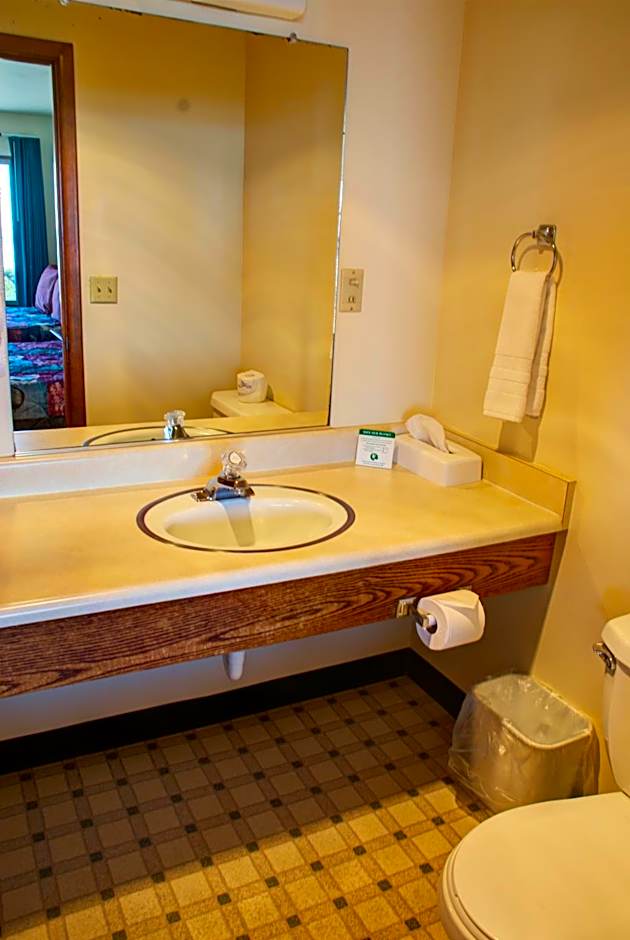 Crescent Beach Motel