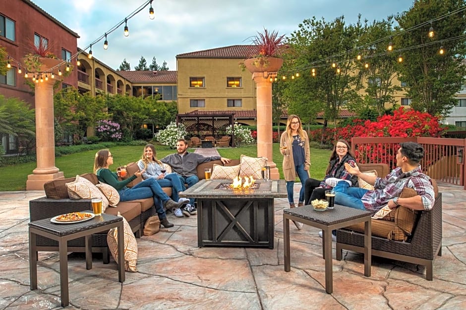 DoubleTree by Hilton Sonoma Wine Country