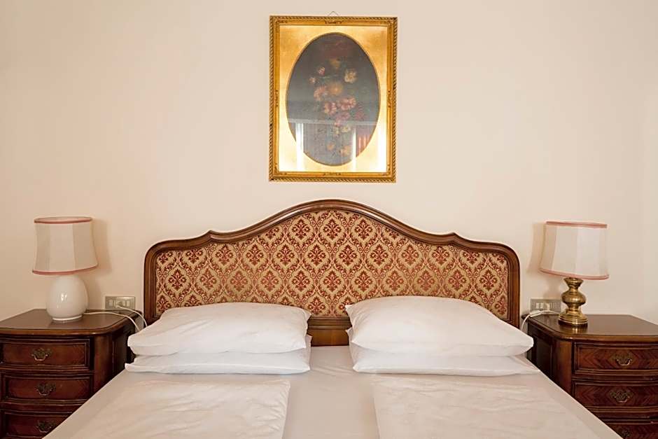 Hotel Castel Rundegg (Adults Only)