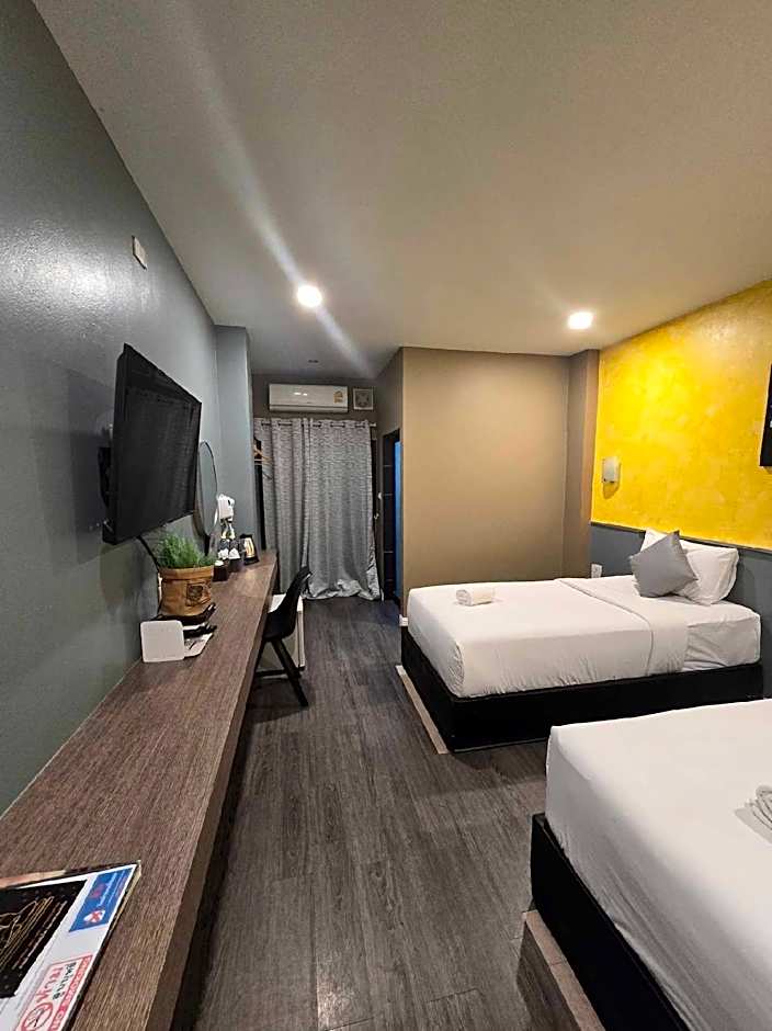 The S Hotel