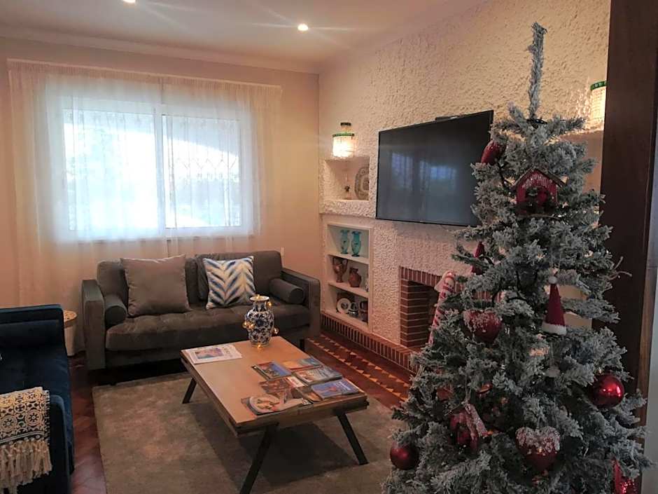 Vila Milreu Guest House