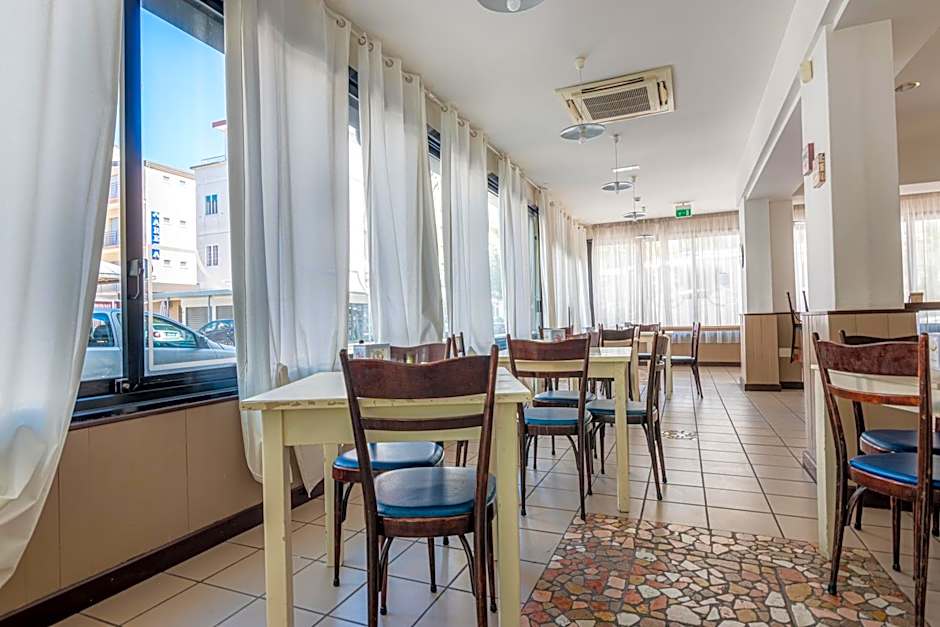 HOTEL JOHN