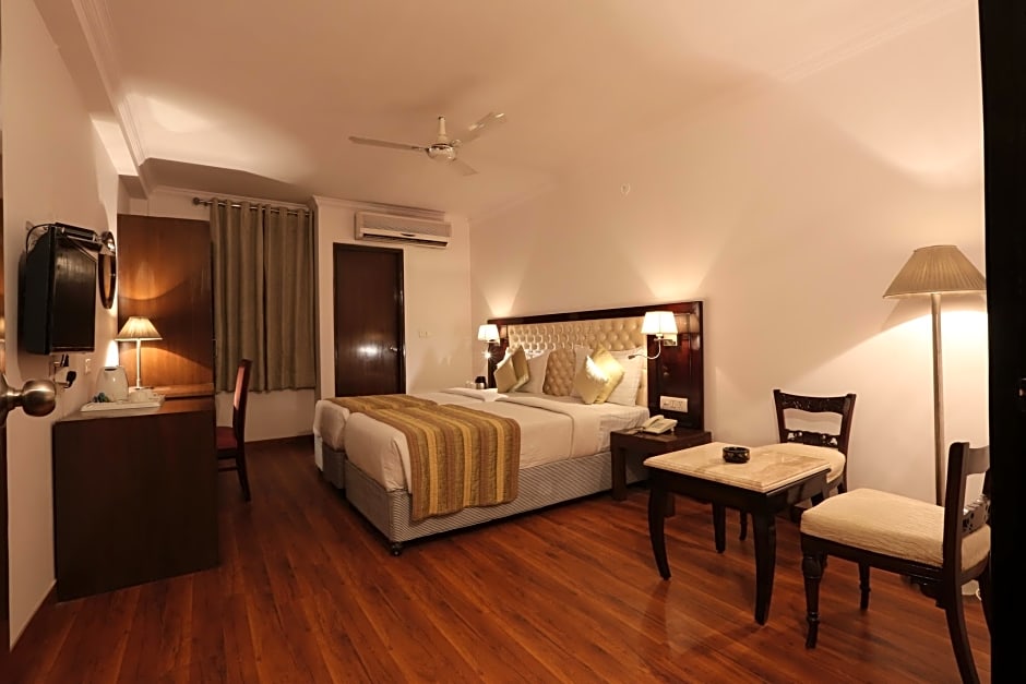 Hotel The Class, Delhi Airport