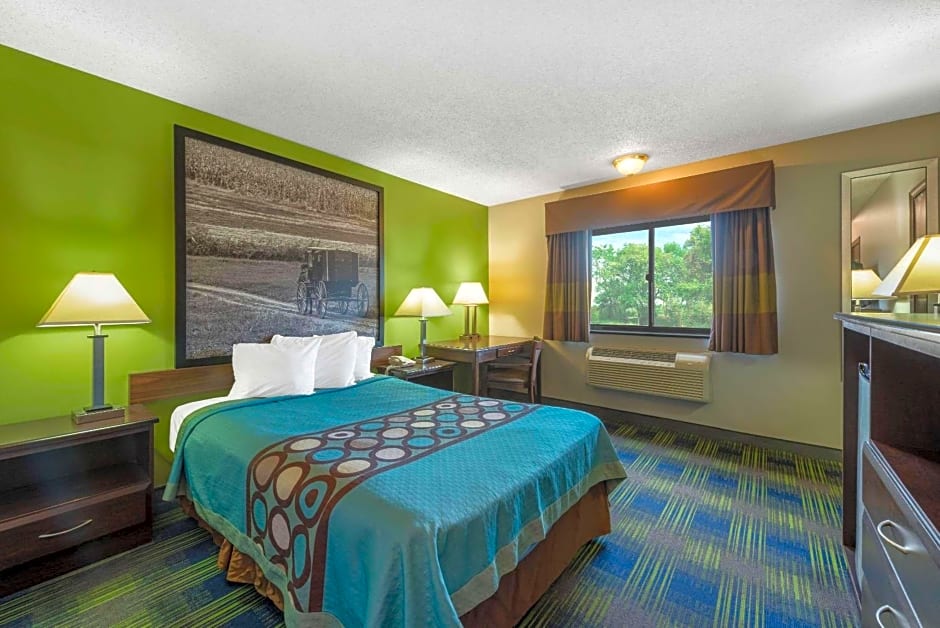 Super 8 by Wyndham Cleveland