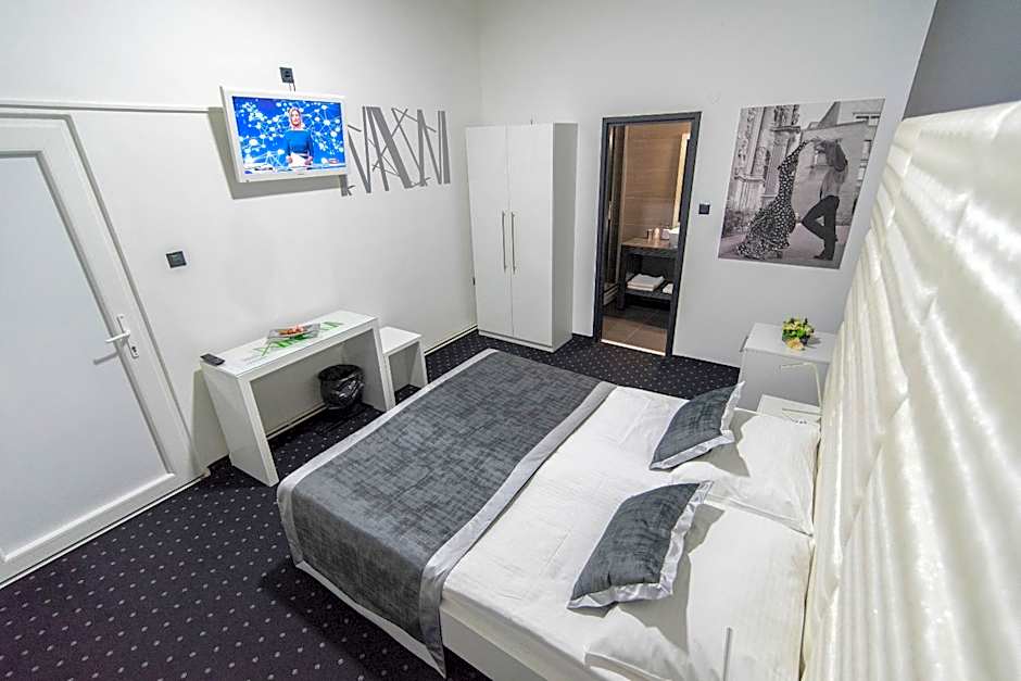 Hotel Cool Zagreb Airport