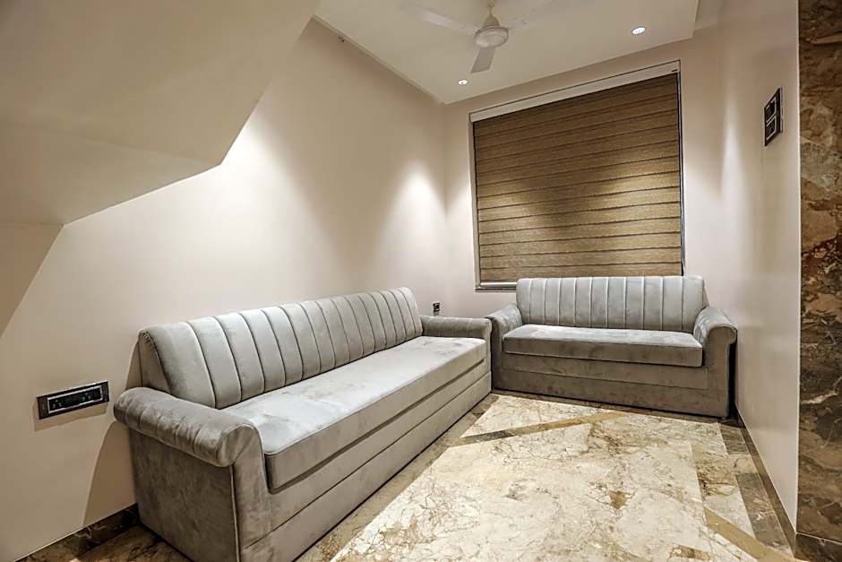 Hotel Janki Executive