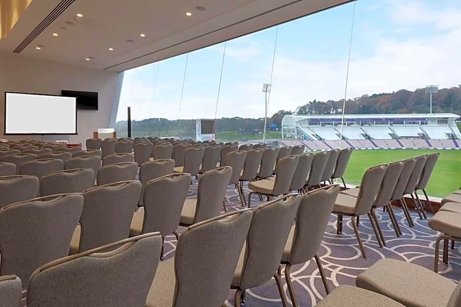 Hilton Southampton - Utilita Bowl