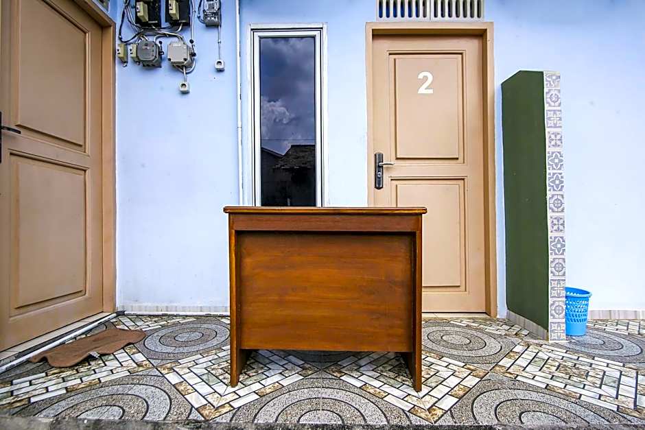 OYO Life 90433 Serasi Kost