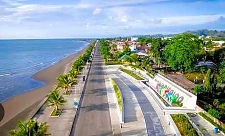 Rendon Place and Suites:  Furn 1-BR Apt, 1st Flr.