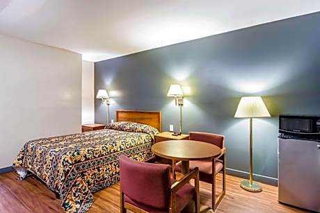 Brentwood Inn Richmond South