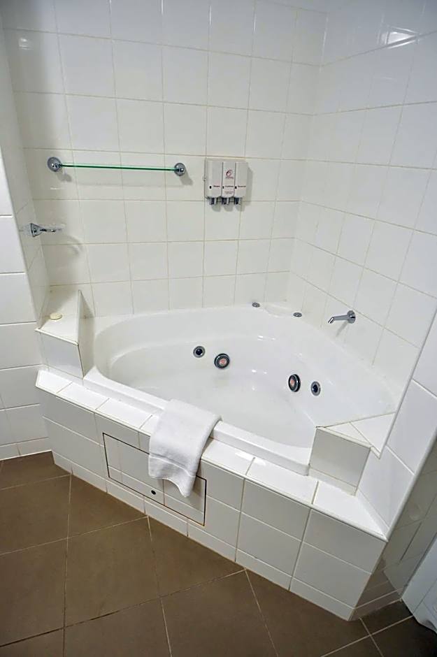 Gladstone City Central Apartment Hotel Official