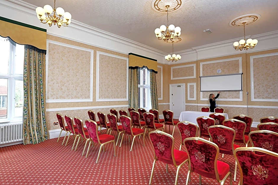 Belvilla Crewe Arms Hotel