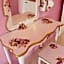 Decoupage Manor