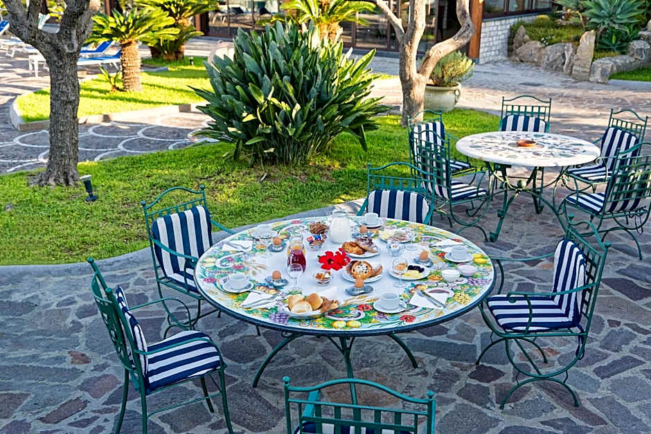 Hotel Zaro