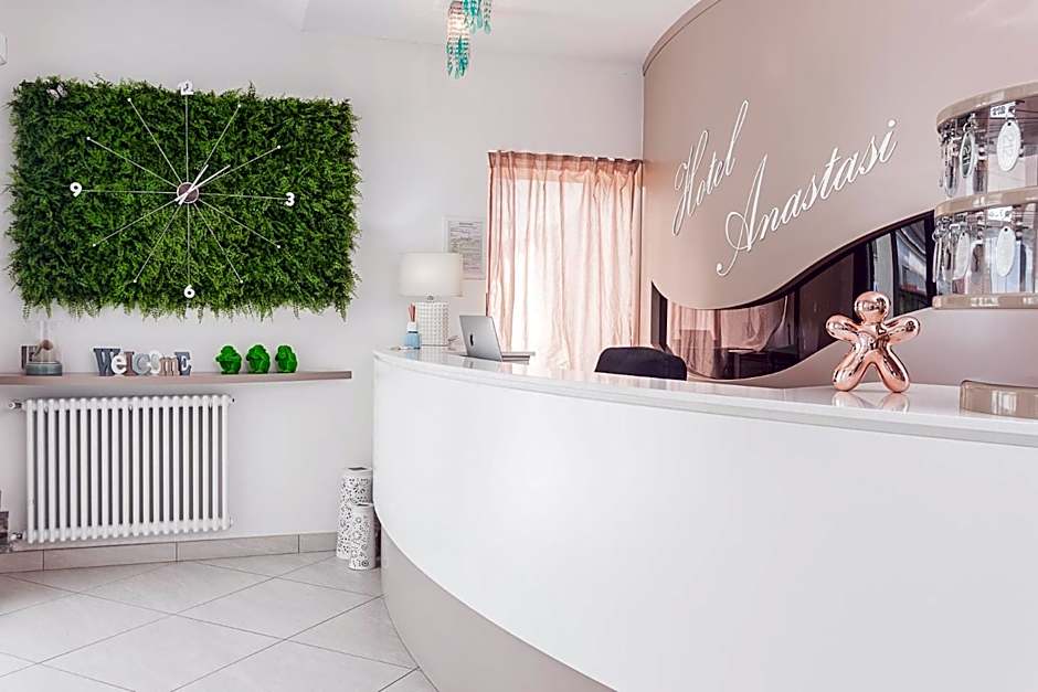 Anastasi Hotel e Residence