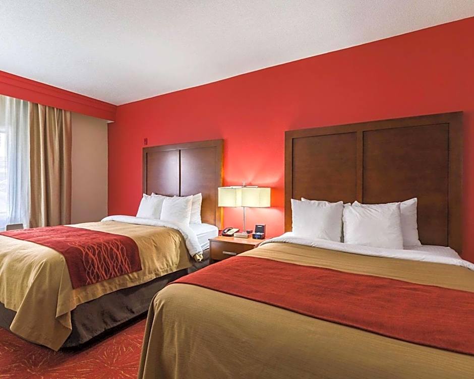 Econo Lodge Inn & Suites East Houston I-10