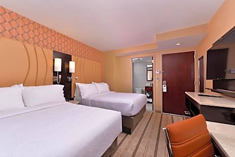 Standard Double Room with Two Double Beds and City View