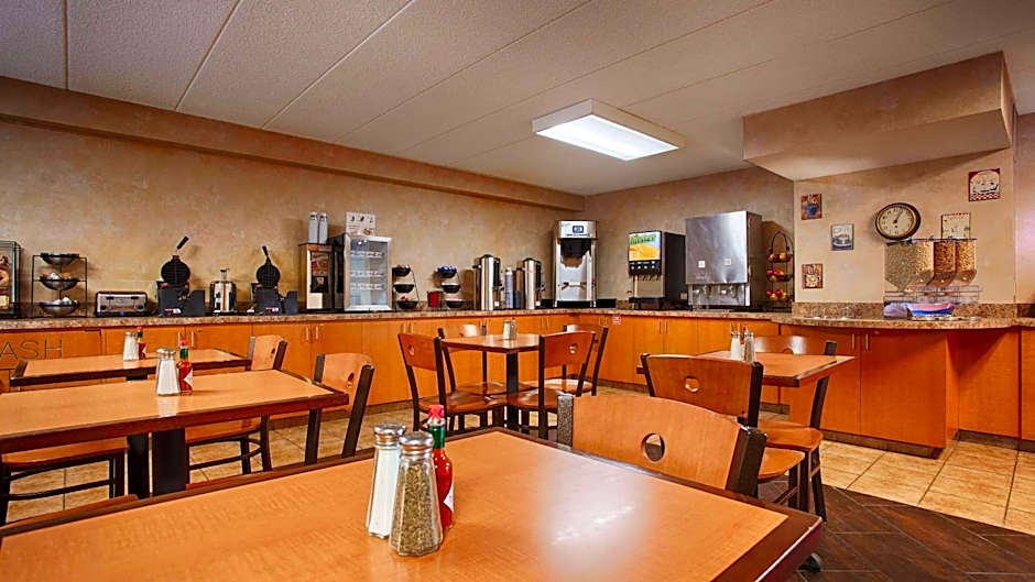 Best Western Plus Dakota Ridge