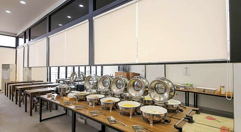 Benikea Cheonan Tourist Hotel