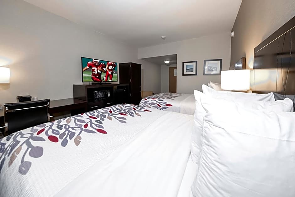 Red Roof Inn & Suites Newburgh - Stewart Airport